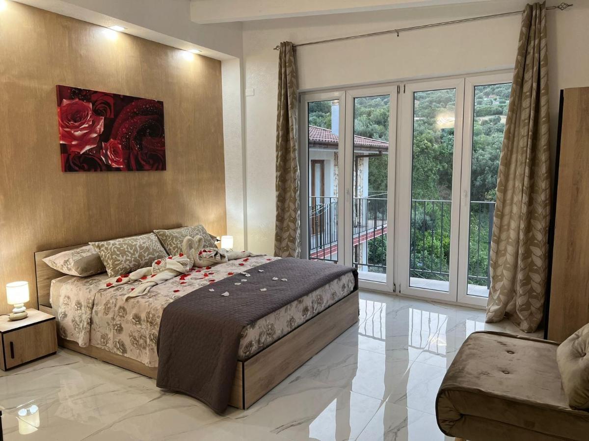 L'Oasi Del Raganello Bed & Breakfast Civita Dış mekan fotoğraf